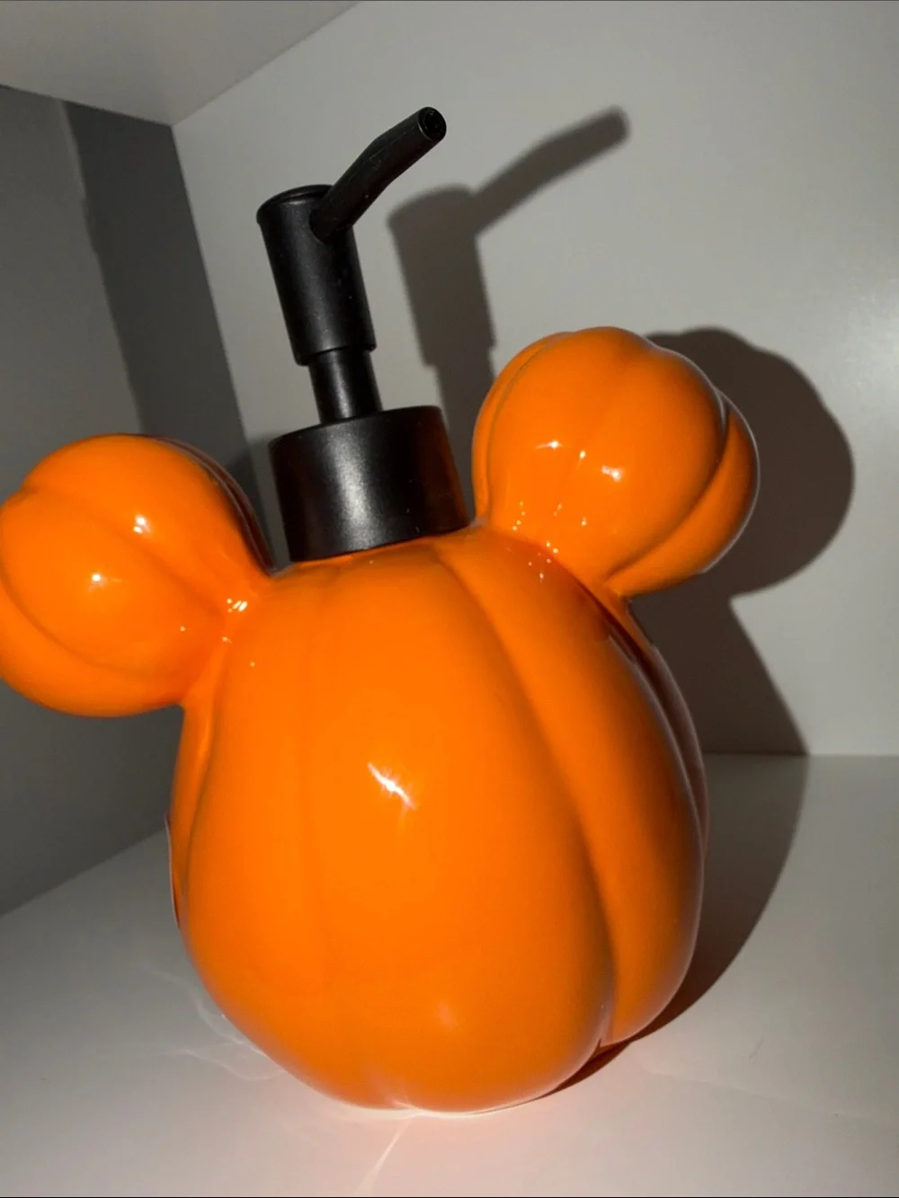 ✨Festive Orange Pumpkin Soap Dispenser with Black Pump